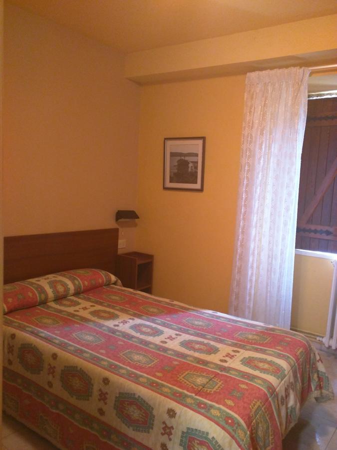 Hostal San Paio Lavacolla Dış mekan fotoğraf