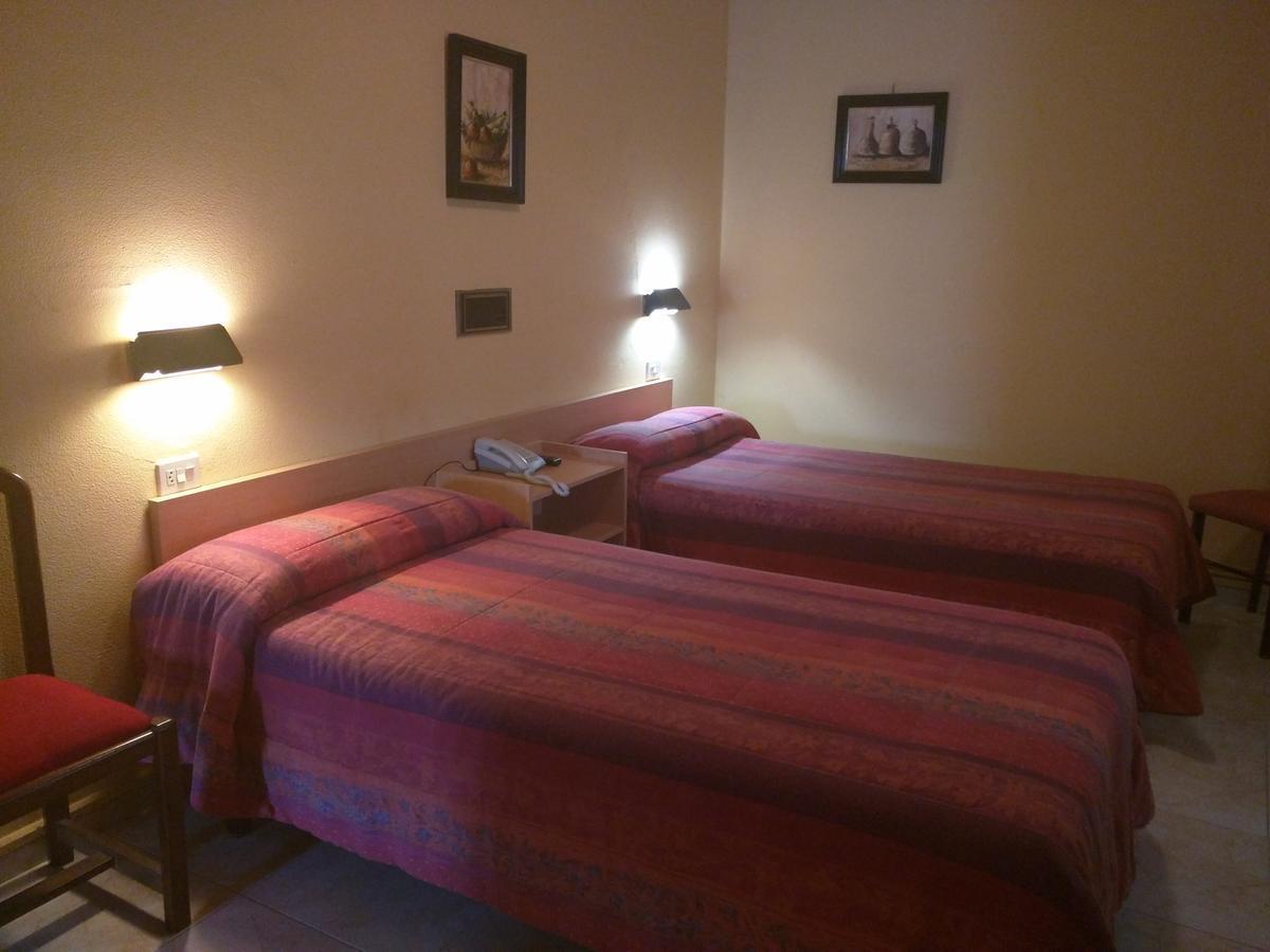 Hostal San Paio Lavacolla Dış mekan fotoğraf