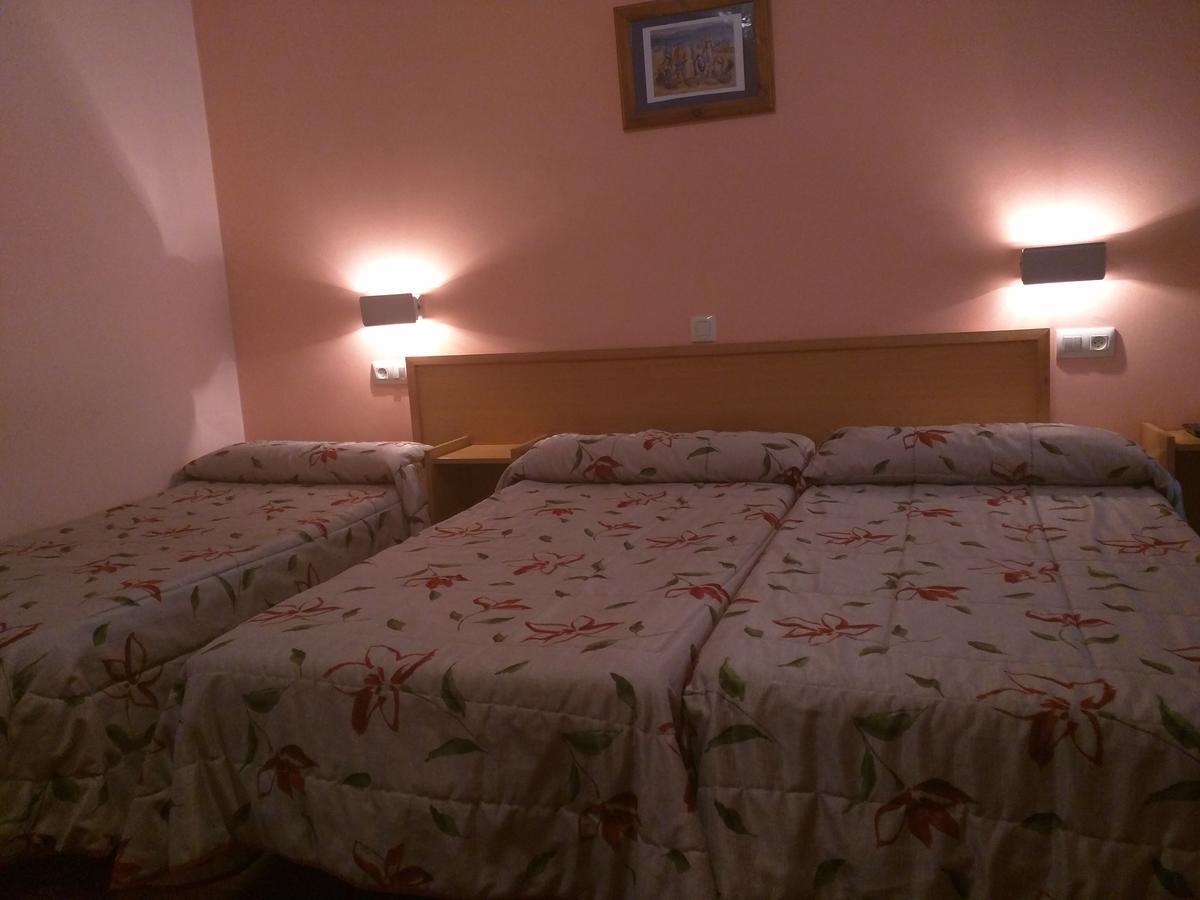 Hostal San Paio Lavacolla Dış mekan fotoğraf