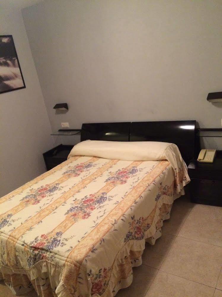 Hostal San Paio Lavacolla Dış mekan fotoğraf