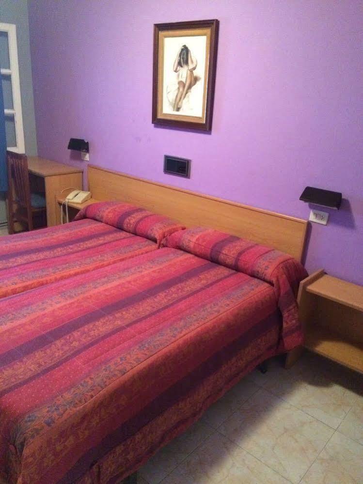 Hostal San Paio Lavacolla Dış mekan fotoğraf